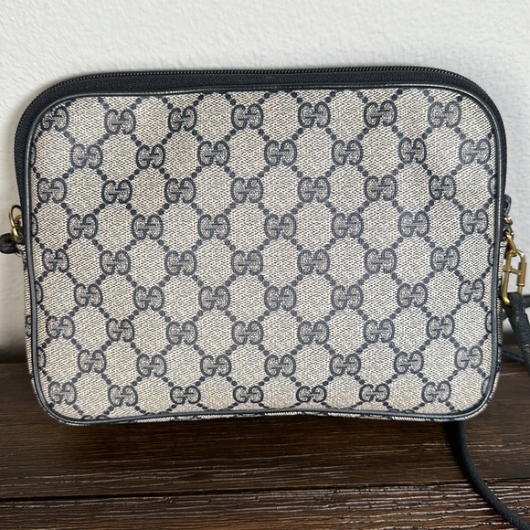 GUCCI Vintage GG Plus Camera Bag! In Great Vintage Condition!! - Picture 6 of 16